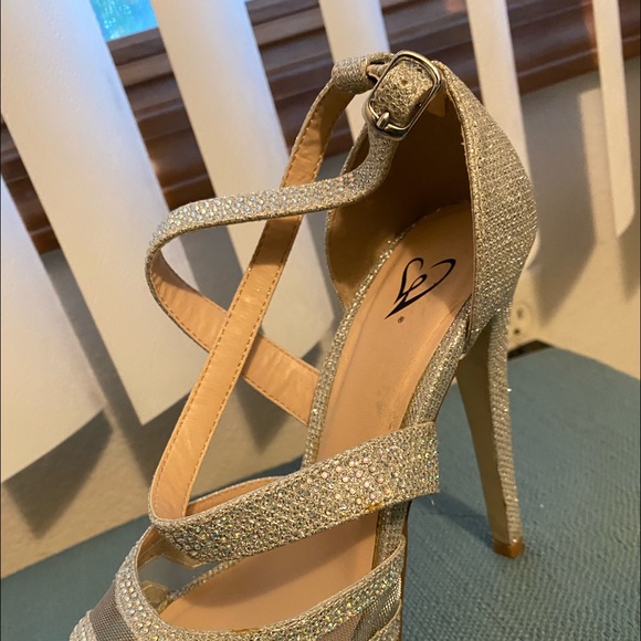 Stiletto silver/see through heels - Picture 4 of 5